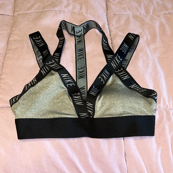 Nike Sportsbra - Picture 1 of 2